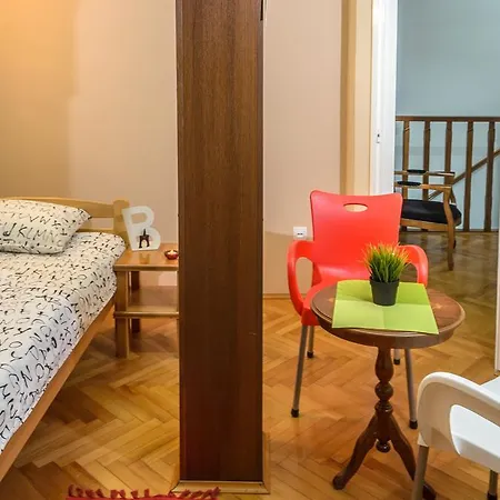 Hostel White Town Belgrade