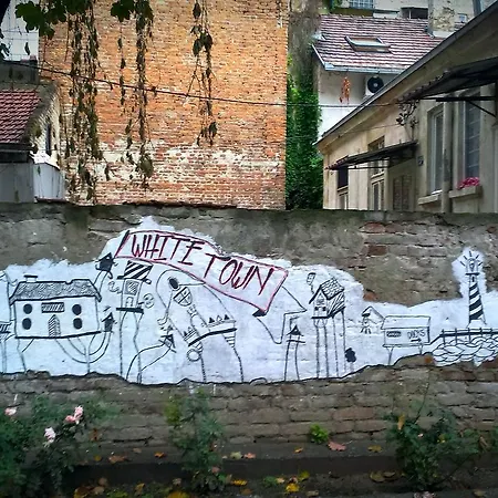 White Town Hostel Belgrade