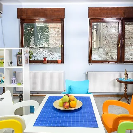 White Town Hostel Belgrade